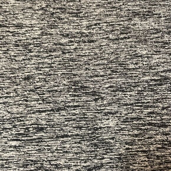 Under Armour women’s Blk/Gray Loose Fit Heat Gear Racer Back Tank Top Sz M - Picture 6 of 6